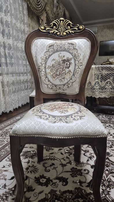 Stul srochna sotiladi