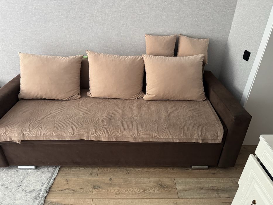 Продам срочно диван