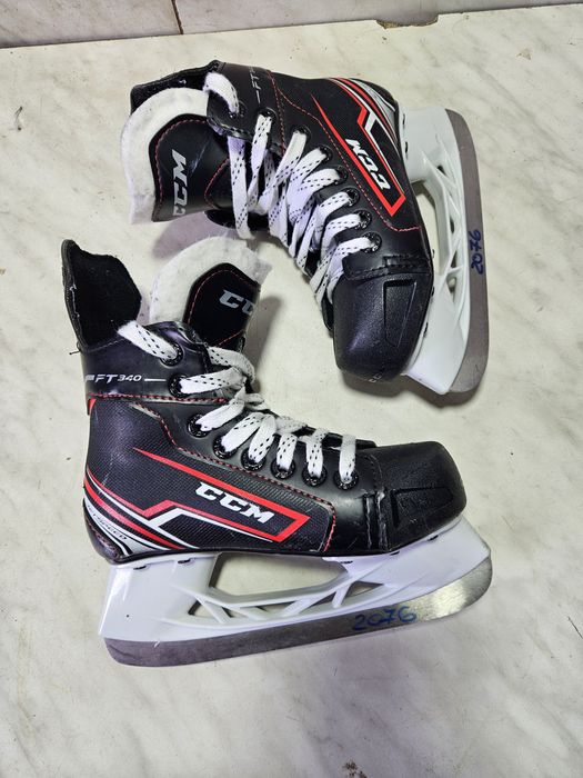 Patine 2076 hochei hochey CCM JETSPEED  marime 31 (20,8 cm)