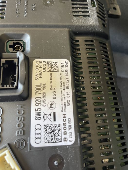 Ceasuri Bord Digitale Audi A4 an 2020 cod 8w5920790L