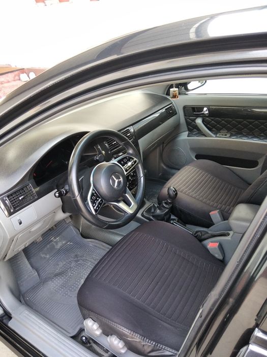 Zudlik bilan sotiladi