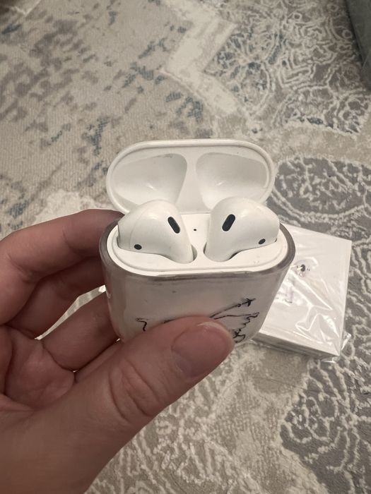 Airpods 2 в рабочем состоянии