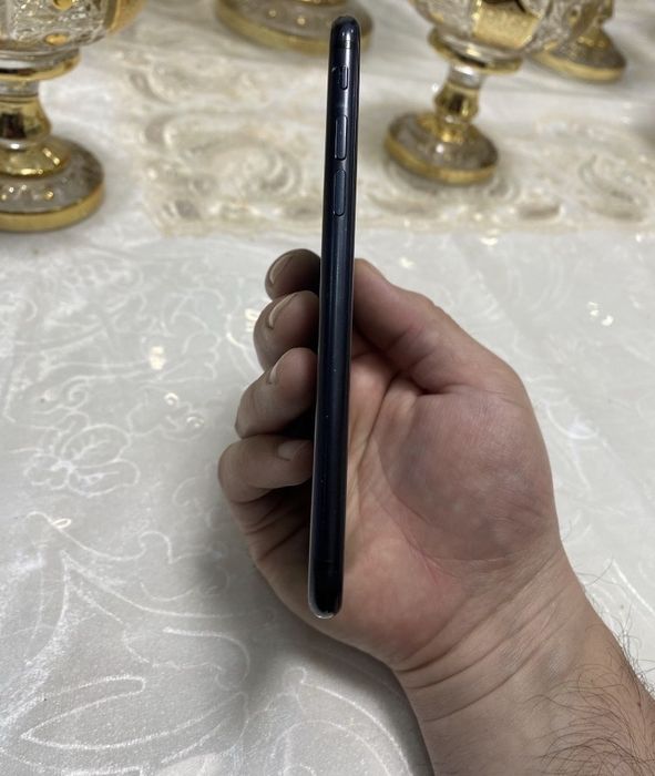 Iphone Se 128gb ideal sotiladi. Holati bomba