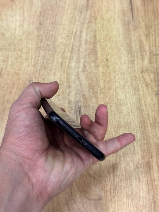 Iphone Xr 64 GB 76% yomkst face id ishlidi