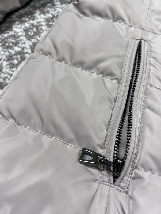 Продам женскую куртку