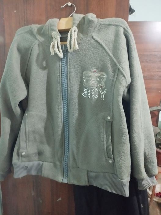 Халат кофта мащыни вязка и разны веще зимны