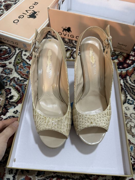 Женский туфли 39