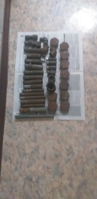 Детали от  чугунной батареи