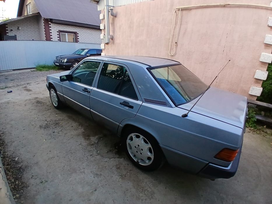 Мерседес      w201