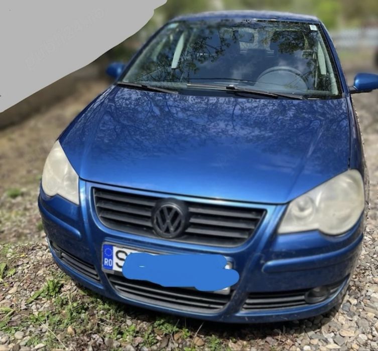 VOLKSWAGEN Polo