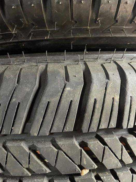 Vând 5 anvelope Bridgestone Dueler  H/T