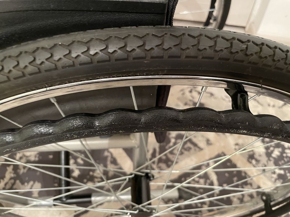 Инвалидная коляска