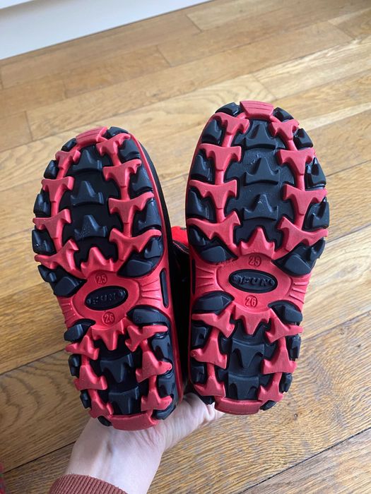 Продавам детски топли апрески Bress4N - 25/26 номер