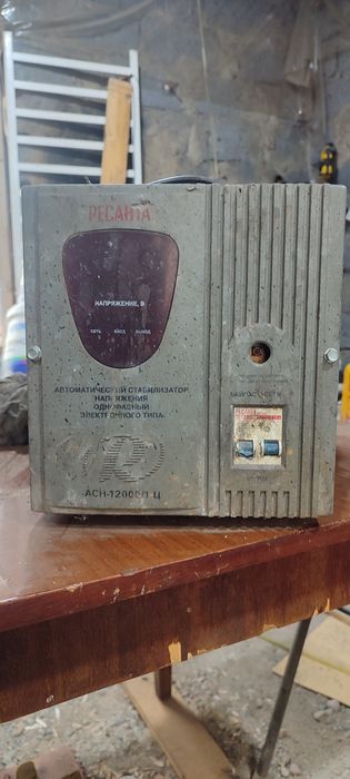 Стабилизатор Ресанта 12000