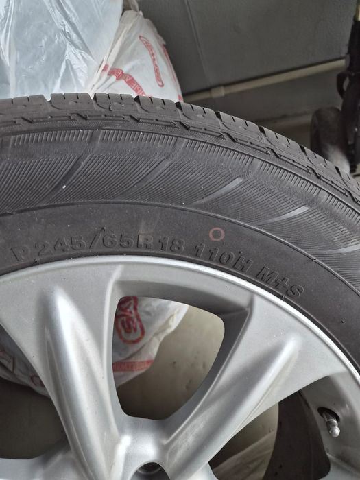 Продам Шины с дисками