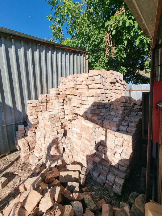 Vând cărămidă din demolări