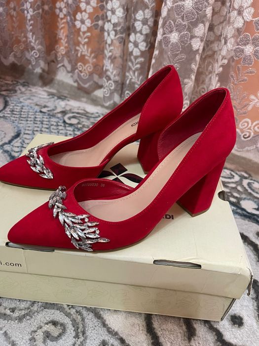 Замш туфли 38 размер