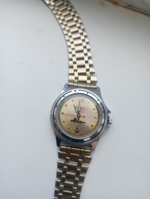 Продам часы восток