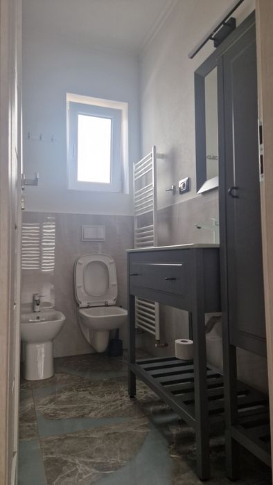 Vand casa  pe un singur nivel