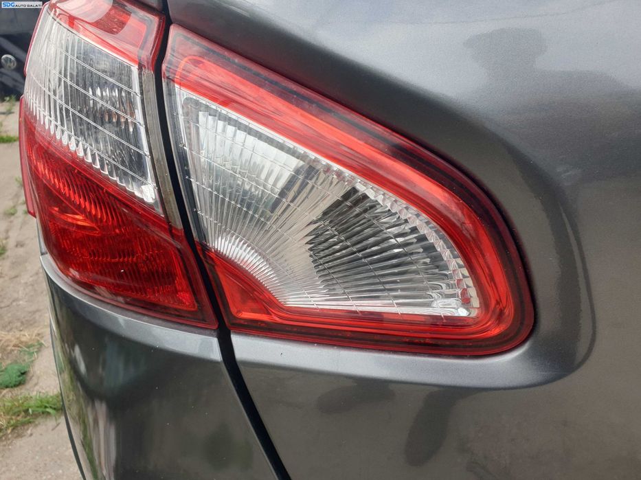 Stop Tripla Lampa Stanga de pe Haion Hayon Nissan Qashqai J10 FL Facelift 2010 - 2013 [K6614]