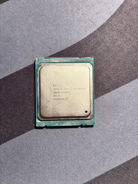 Процессор Intel Xeon E5-2643v2