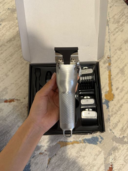 Машинка универсальная для стрижки волос