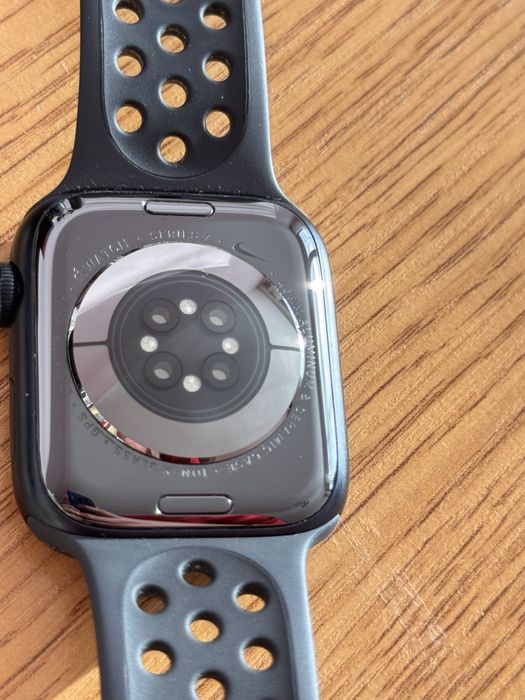 Apple watch 7 series nike edition + cellular