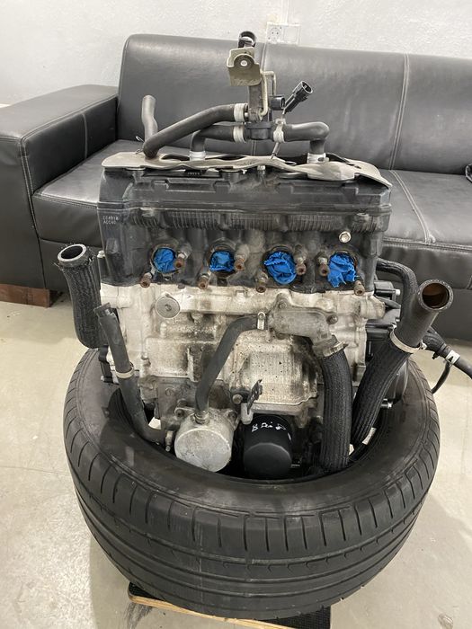 Suzuki GSXR-750 на части