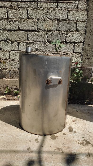 Бочки нержавеющие 150л,200л.