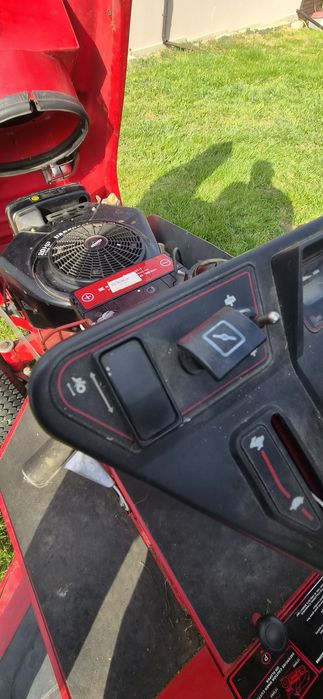 Tractoras de tuns gazon