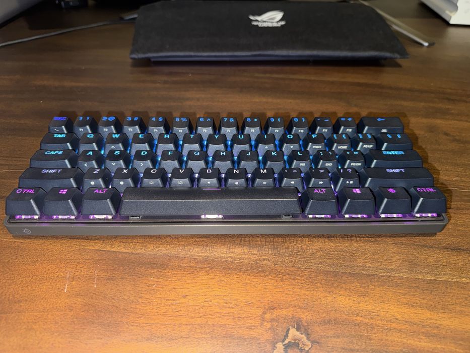 SteelSeries Apex Pro Mini Wireless  Hall Effect - stare foarte buna