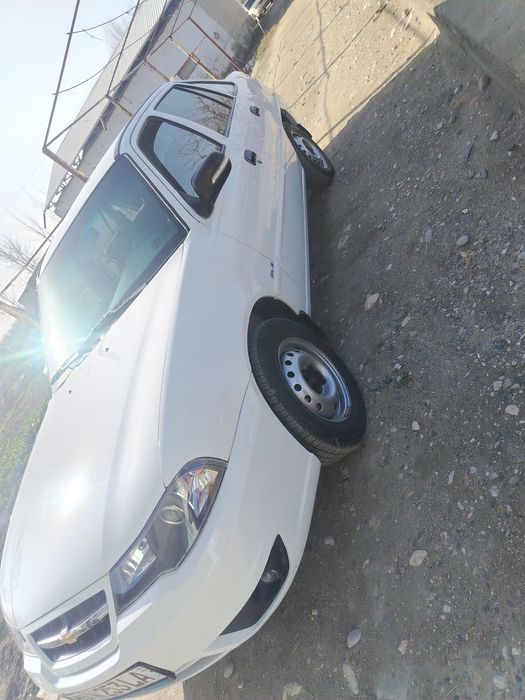 Nexia 2 uta go'zal holatda