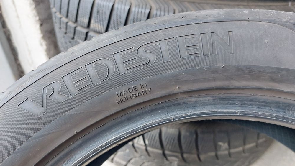 Летни гуми 225/50/17 Vredestein 2 броя