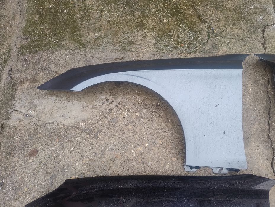 Aripa stanga față Mercedes CLS W219, aripa dreapta față Mercedes CLS