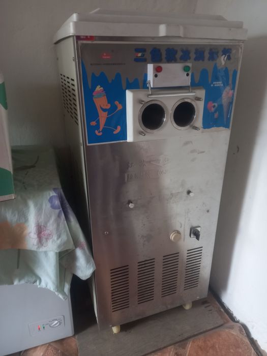 Срочно продам мороженой аппарат