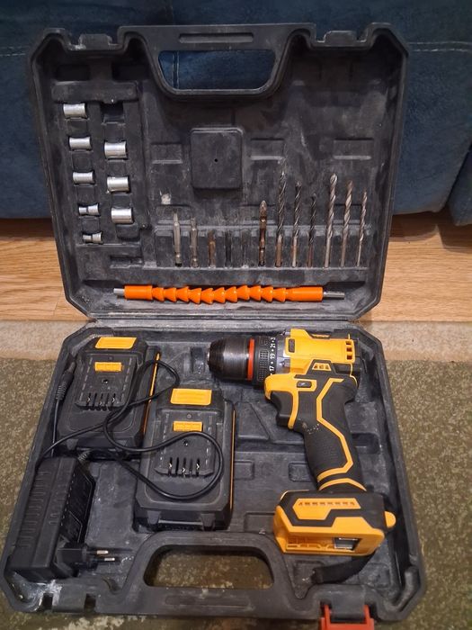 Продам шуруповерт