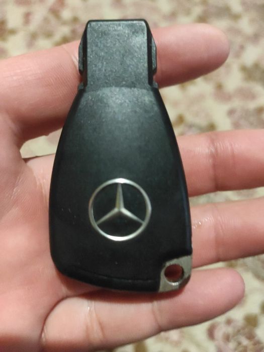 Ключ Mercedes Benz рыбка.