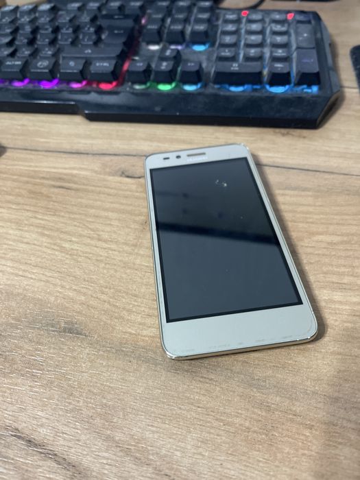 В продаже Huawei на запчасти