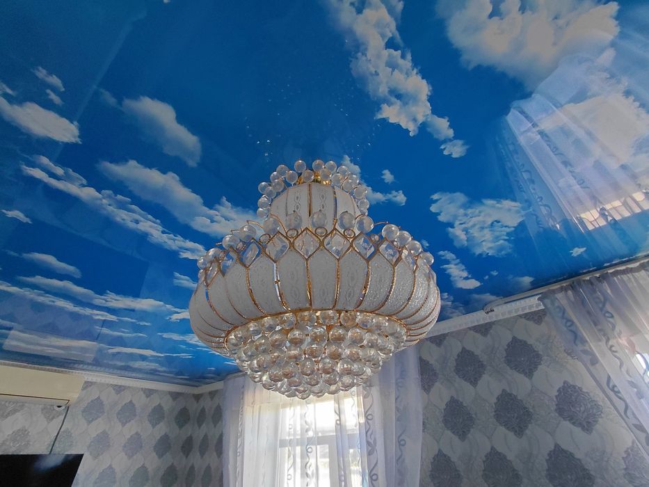 Продается люстра