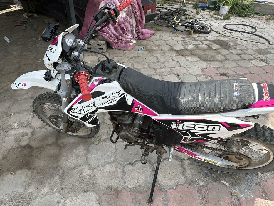 Продам эндуро 06 250куб
