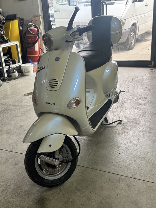 Piaggio vespa et4 150cc