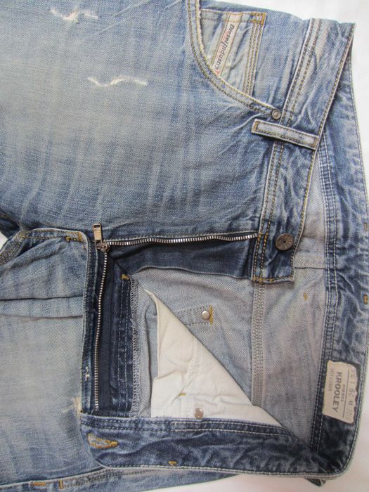 Blugi Diesel KROOLEY W29 L32, Talie=82cm,Lung=104cm