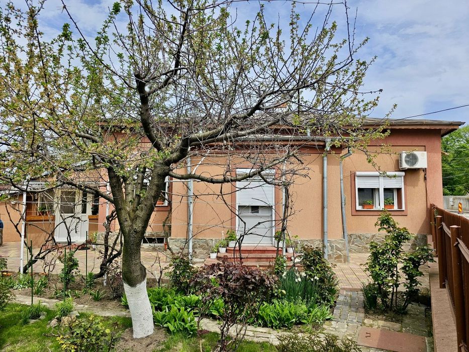 De vanzare casa 5 camere