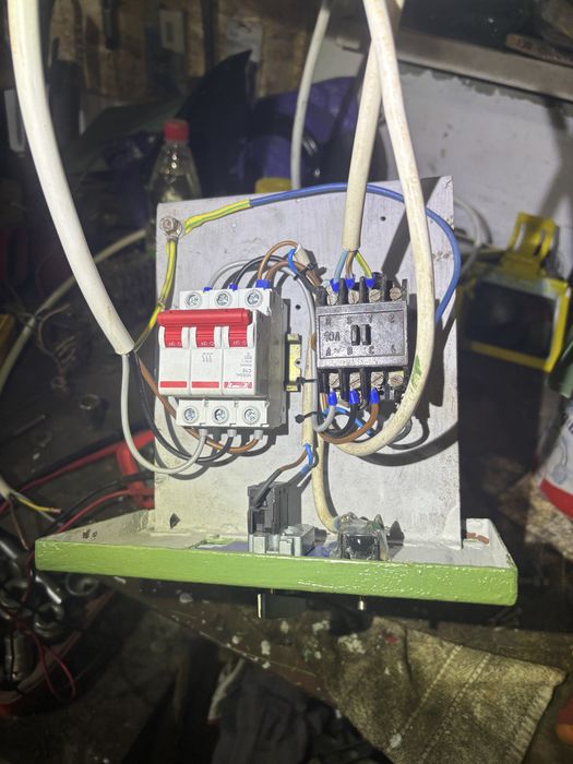 Polizor de banc PD300