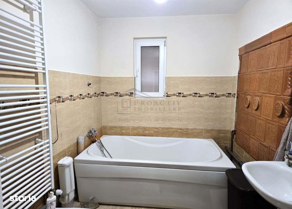 Cladire Multifunctionala 480 mp + 5000 mp Teren | Darabani | Ideal Bus