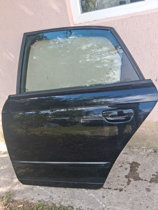 Usa stanga  spate Audi A4 B72004 -2007 berlina