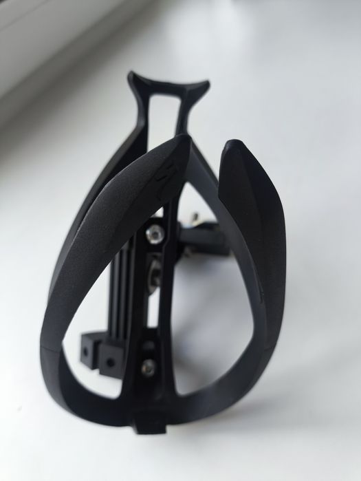 Флягодержатель на седло велосипеда