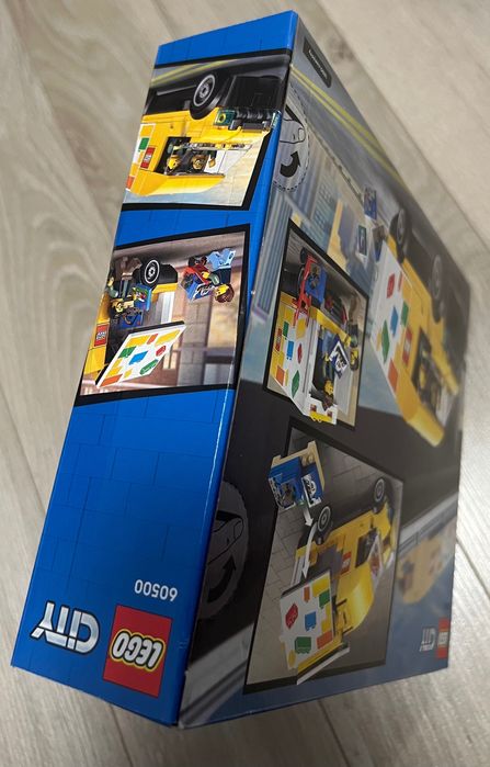 The Lego Van 60500