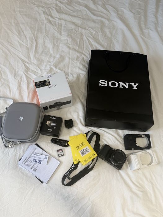 Sony ZV-E10 в отличном состоянии