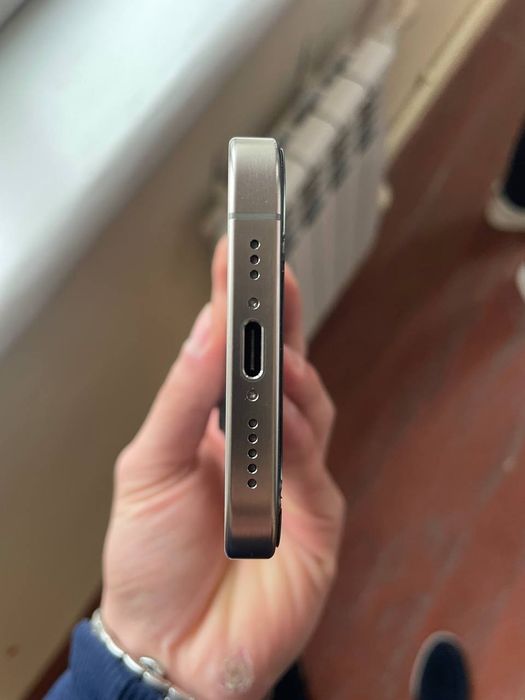 Iphone 15 pro + karobka